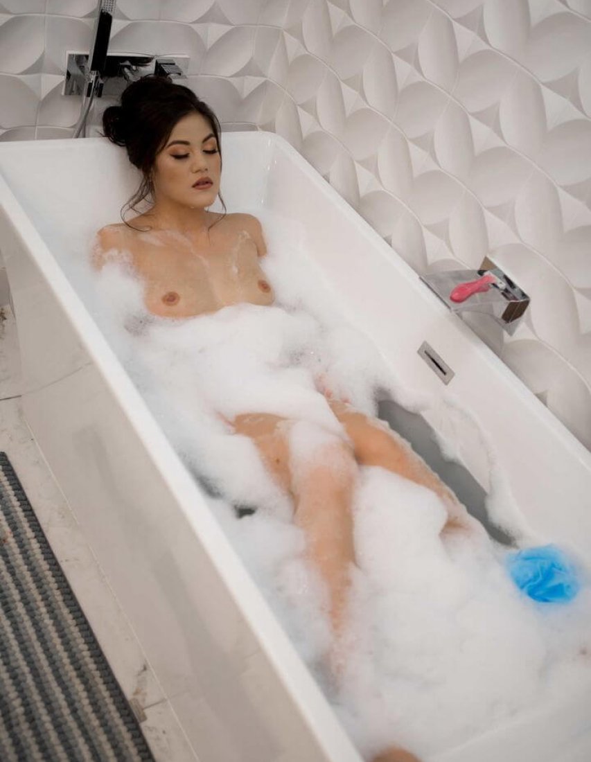 1 Bush is better 128